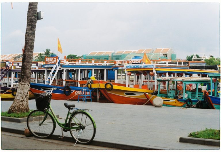 The Art of Seduction: How Tourism and Destination Marketing Captivate Hearts and Minds